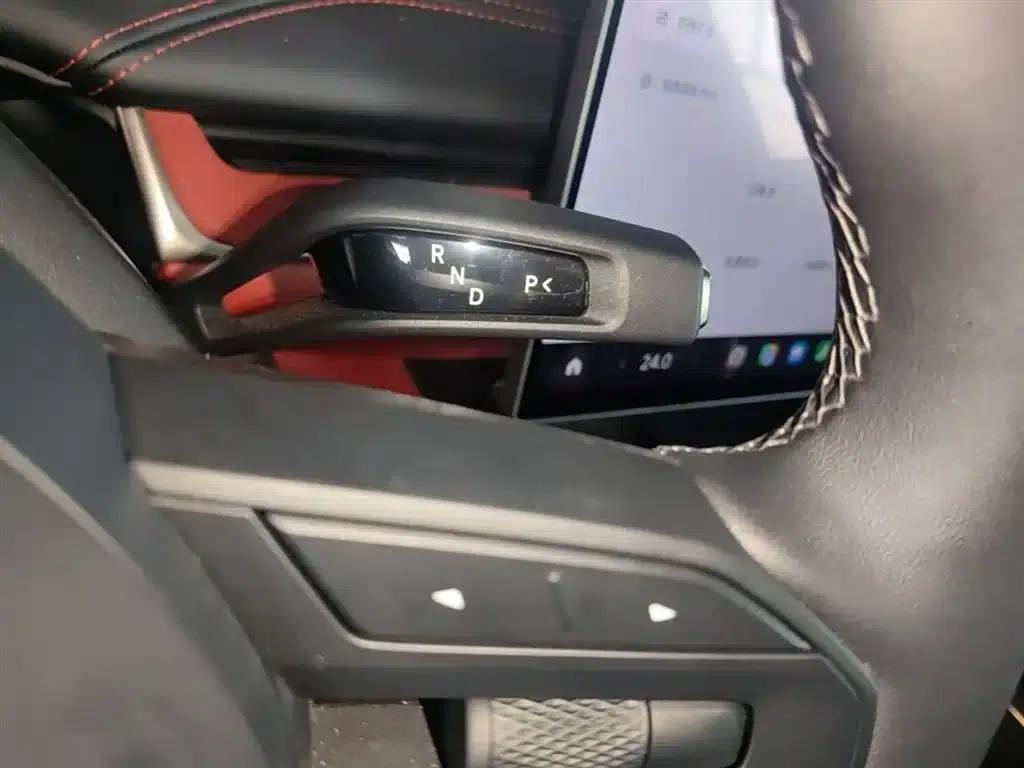Xiaomi SU7 2024 All-Wheel Drive Long Range High-End Intelligent Driving Max Edition — миниатюра 14