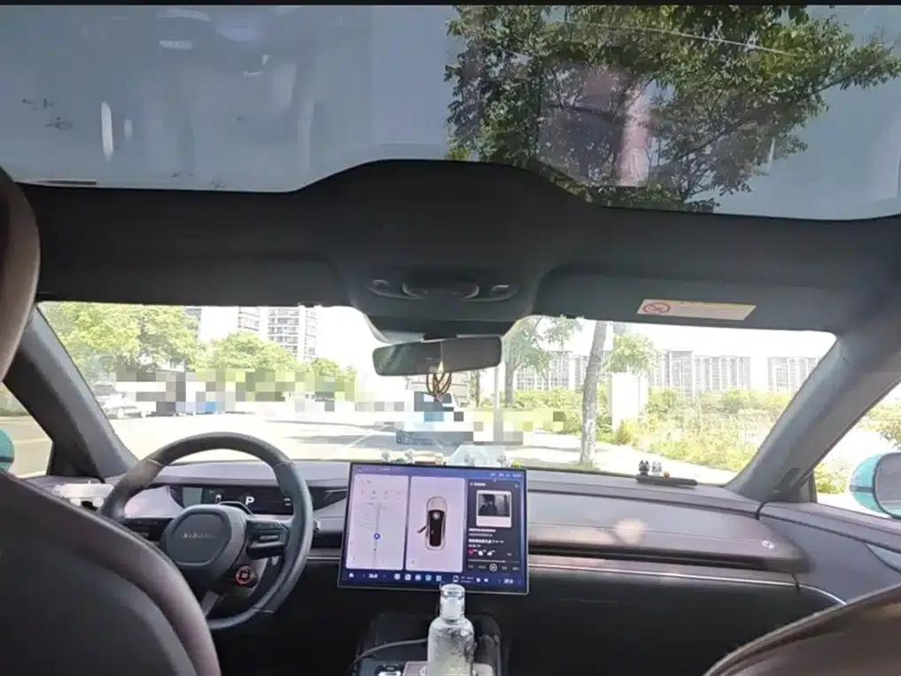 Xiaomi SU7 2024 Rear-Wheel Drive Long Range Advanced Intelligent Driving Pro Edition — миниатюра 12