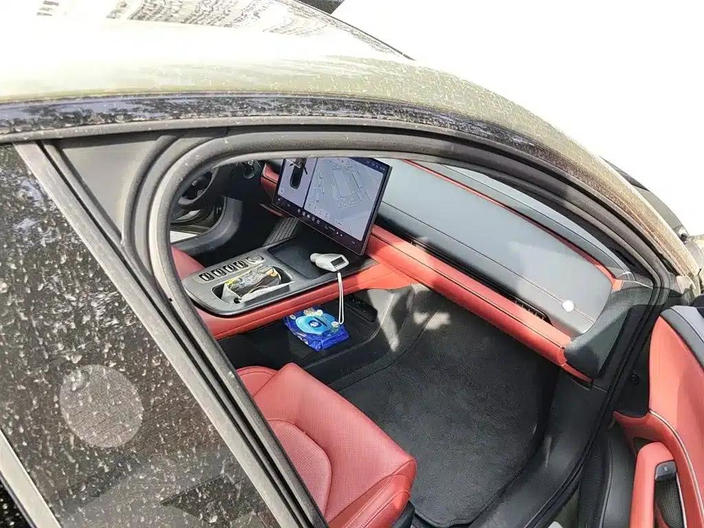 Xiaomi SU7 2024 Rear-Wheel Drive Long Range Advanced Intelligent Driving Pro Edition — миниатюра 20
