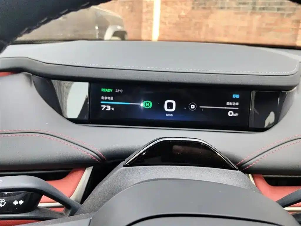 Xiaomi SU7 2024 Rear-Wheel Drive Long Range Advanced Intelligent Driving Pro Edition — миниатюра 4