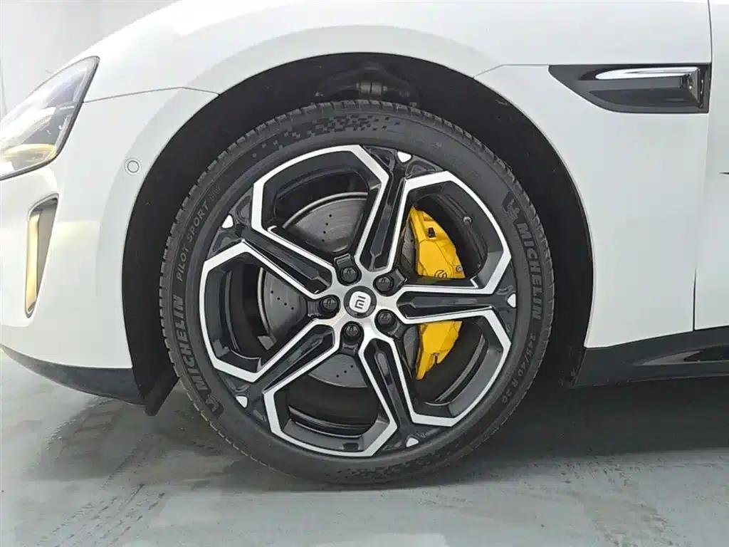 Xiaomi SU7 2024 Rear-Wheel Drive Long-Range Smart Driving Edition — миниатюра 23