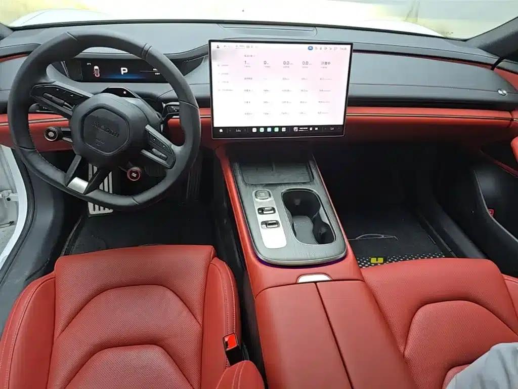 Xiaomi SU7 2024 Rear-Wheel Drive Long-Range Smart Driving Edition — миниатюра 10