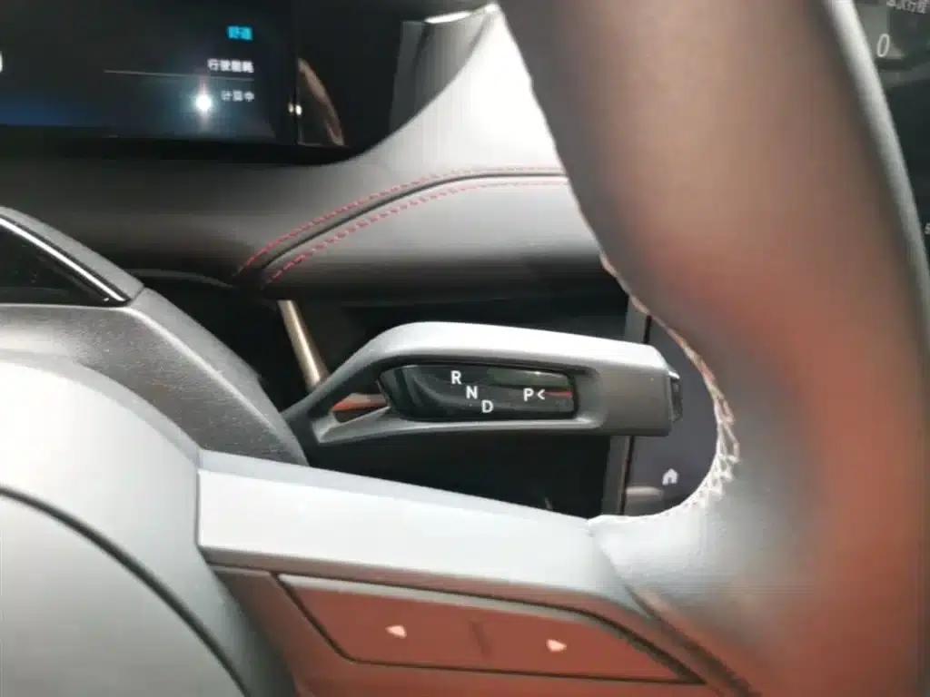 Xiaomi SU7 2024 Rear-Wheel Drive Long-Range Smart Driving Edition — миниатюра 14