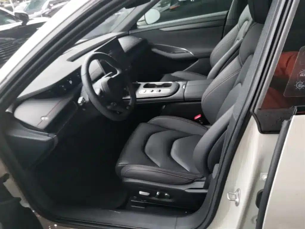 Xiaomi SU7 2024 Rear-Wheel Drive Long-Range Smart Driving Edition — миниатюра 15