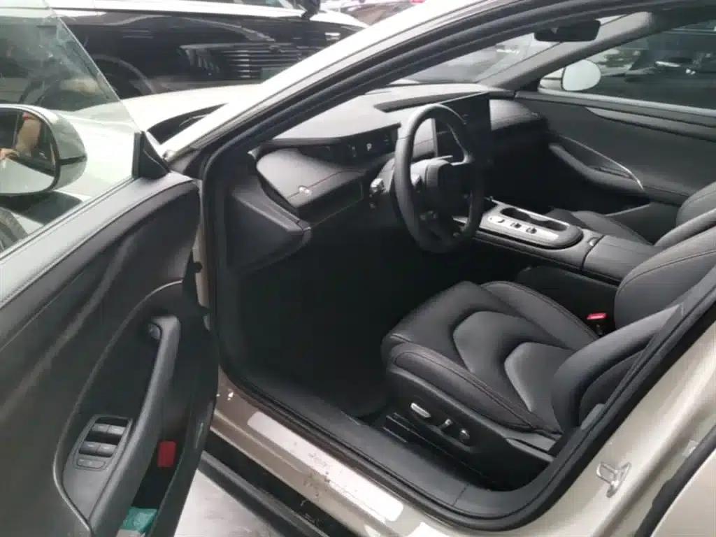 Xiaomi SU7 2024 Rear-Wheel Drive Long-Range Smart Driving Edition — миниатюра 16