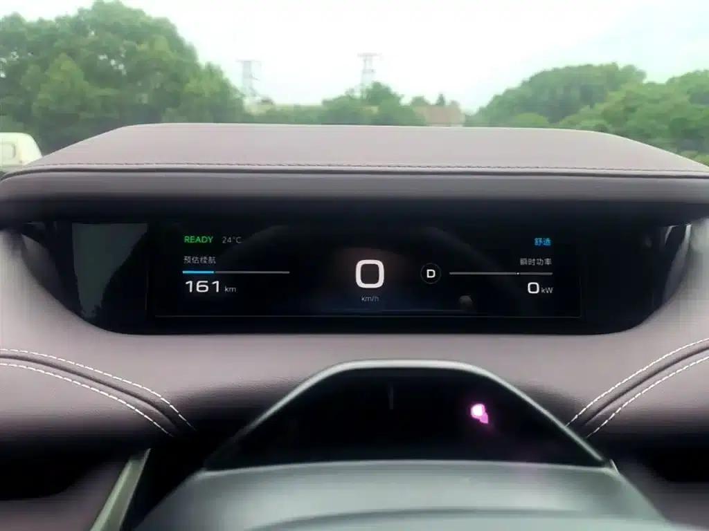 Xiaomi SU7 2024 All-Wheel Drive Max Founder Edition — миниатюра 12