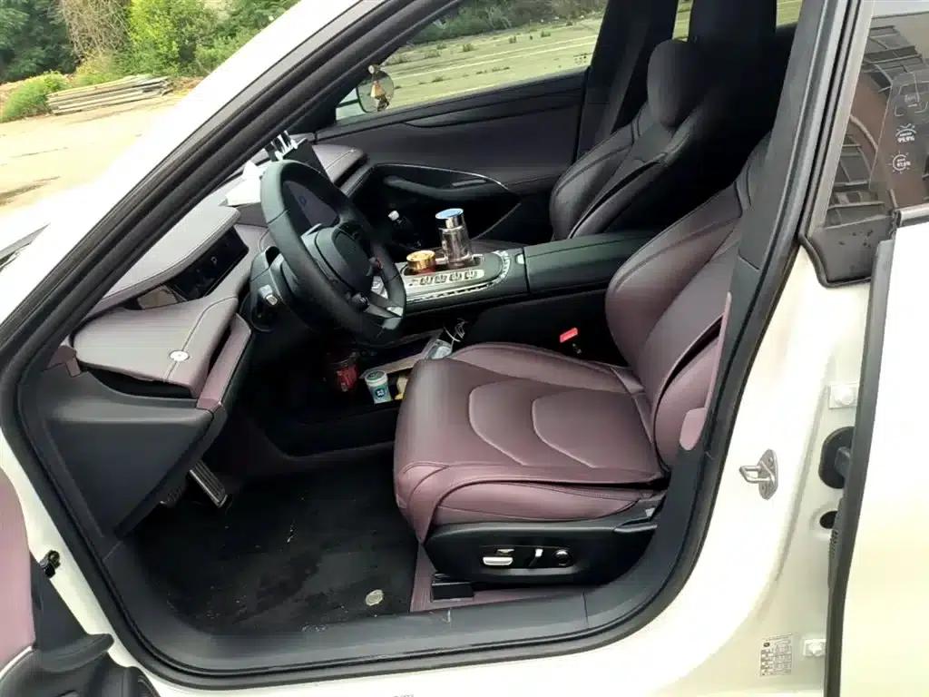 Xiaomi SU7 2024 All-Wheel Drive Max Founder Edition — миниатюра 15