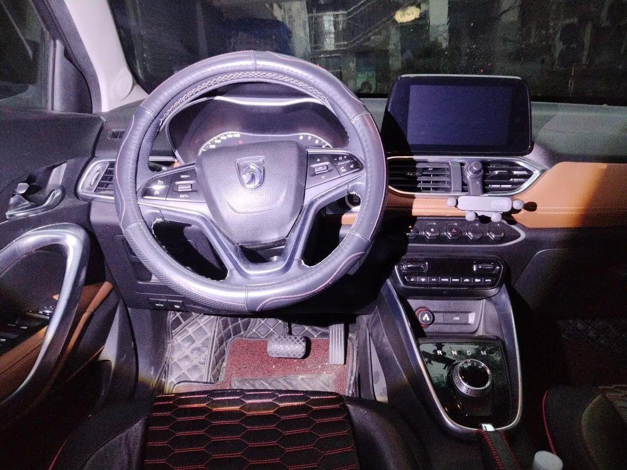 Baojun 510 2017 1.5L Automatic Luxury Model — миниатюра 11