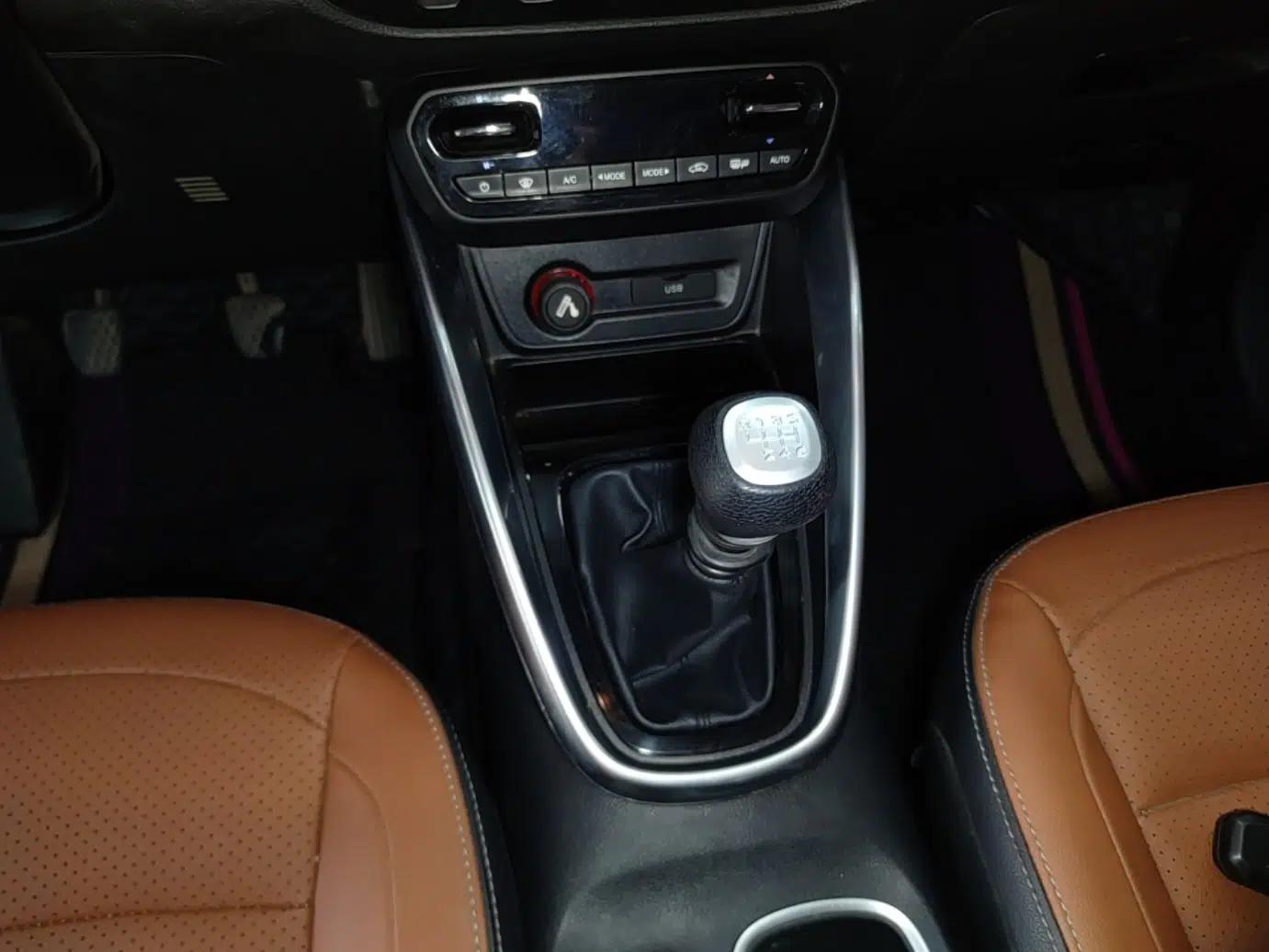 Baojun 510 2017 1.5L Manual Luxury Model — миниатюра 17