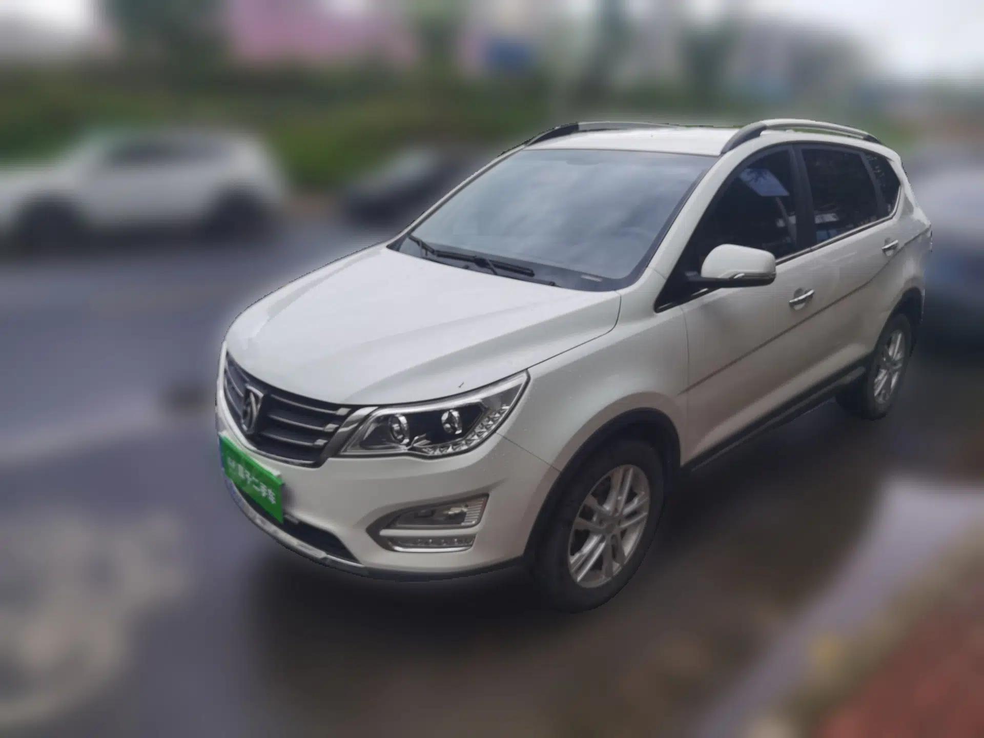 Baojun 560 2015 1.8L Manual Elite Edition — миниатюра 1