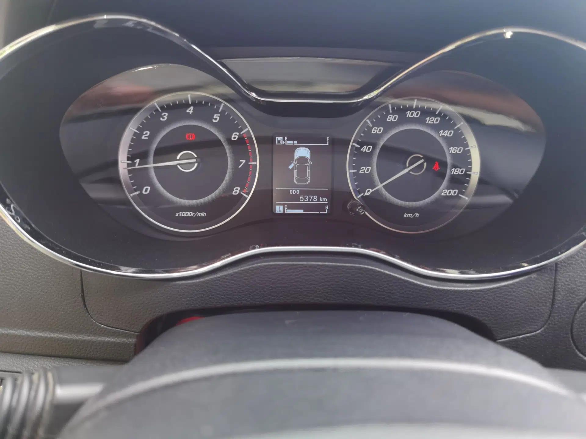 Baojun 560 2015 1.8L Manual Elite Edition — миниатюра 12