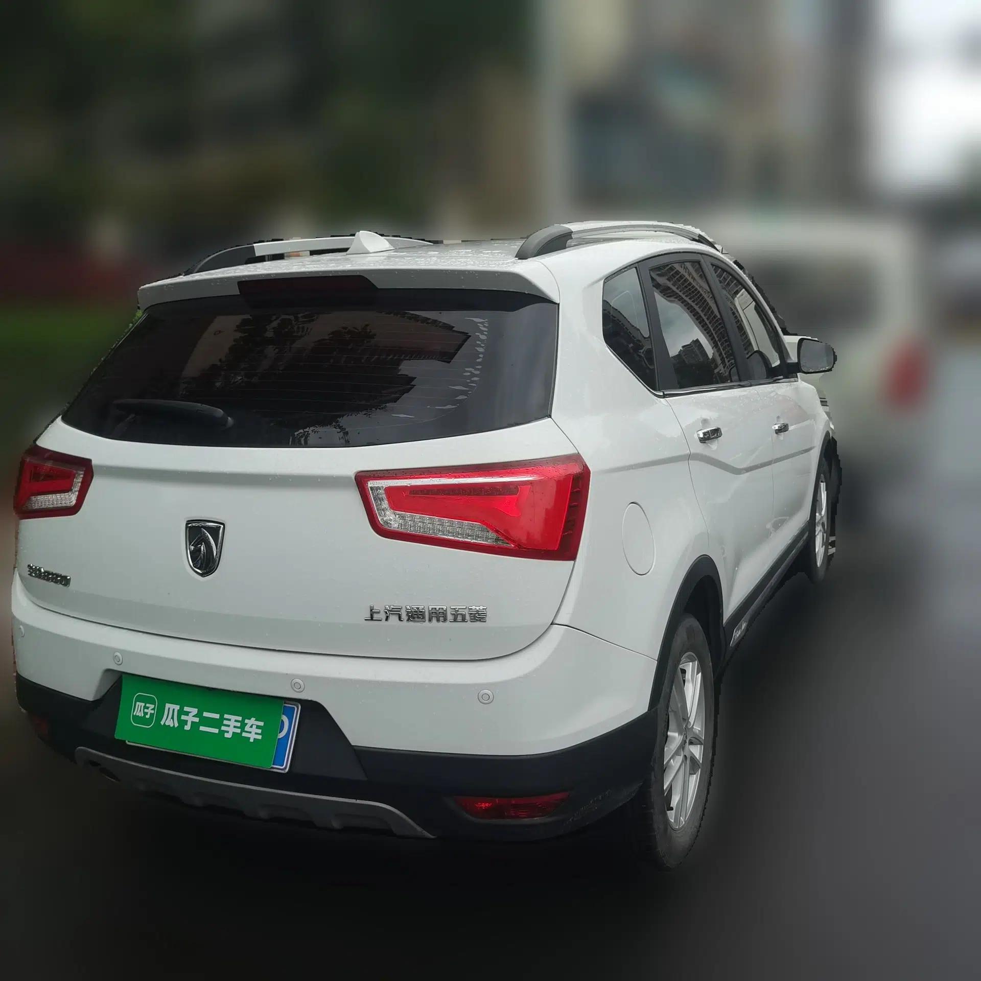 Baojun 560 2015 1.8L Manual Elite Edition — миниатюра 6