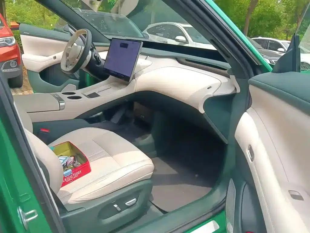 Xiaomi YU7 2025 Model - Long Battery Life Rear-Wheel Drive Edition — миниатюра 7