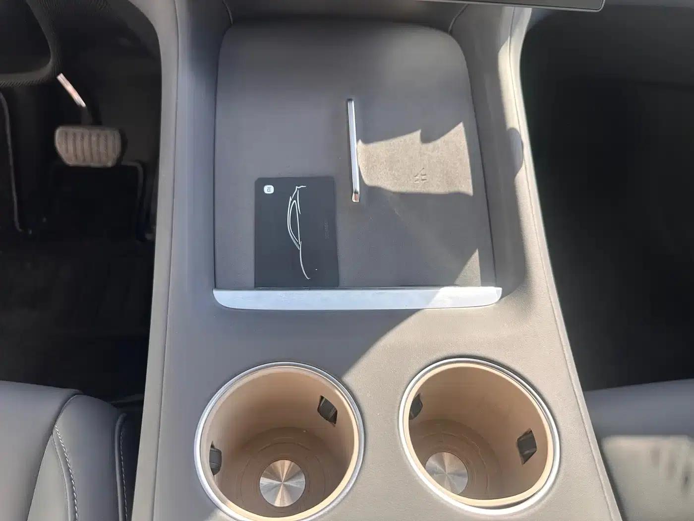 Xiaomi YU7 2025 Model - Long Battery Life Rear-Wheel Drive Edition — миниатюра 7