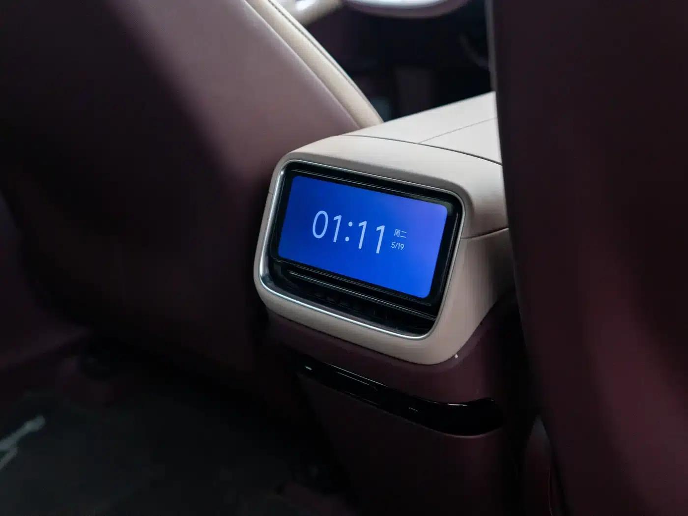 Xiaomi YU7 2025 Model: Long Battery Life, High-Performance All-Wheel Drive Max Edition — миниатюра 15