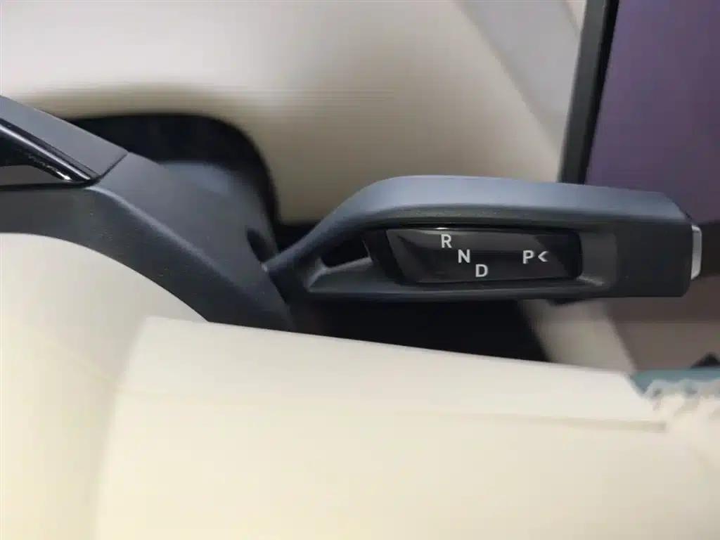 Xiaomi YU7 2025 Model: Long Battery Life, High-Performance All-Wheel Drive Max Edition — миниатюра 14