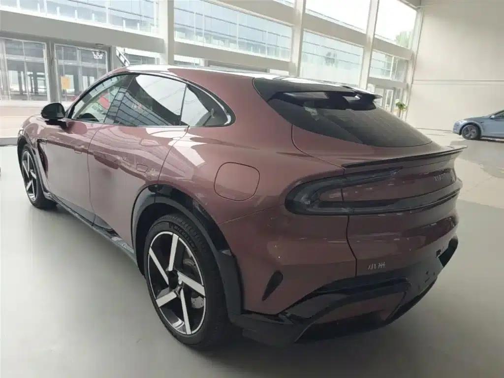 Xiaomi YU7 2025 Model: Long Battery Life, High-Performance All-Wheel Drive Max Edition — миниатюра 5