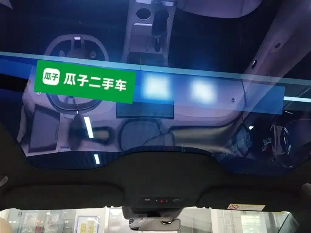 Xiaomi YU7 2025 Model: Long Battery Life, High-Performance All-Wheel Drive Max Edition — миниатюра 18