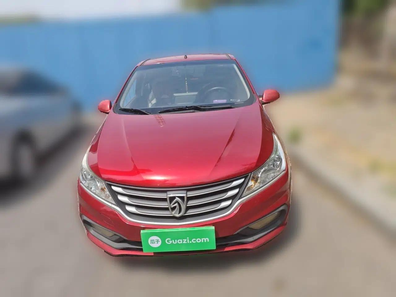 Baojun 310 2016 1.2L manual Comfort trim level — миниатюра 2