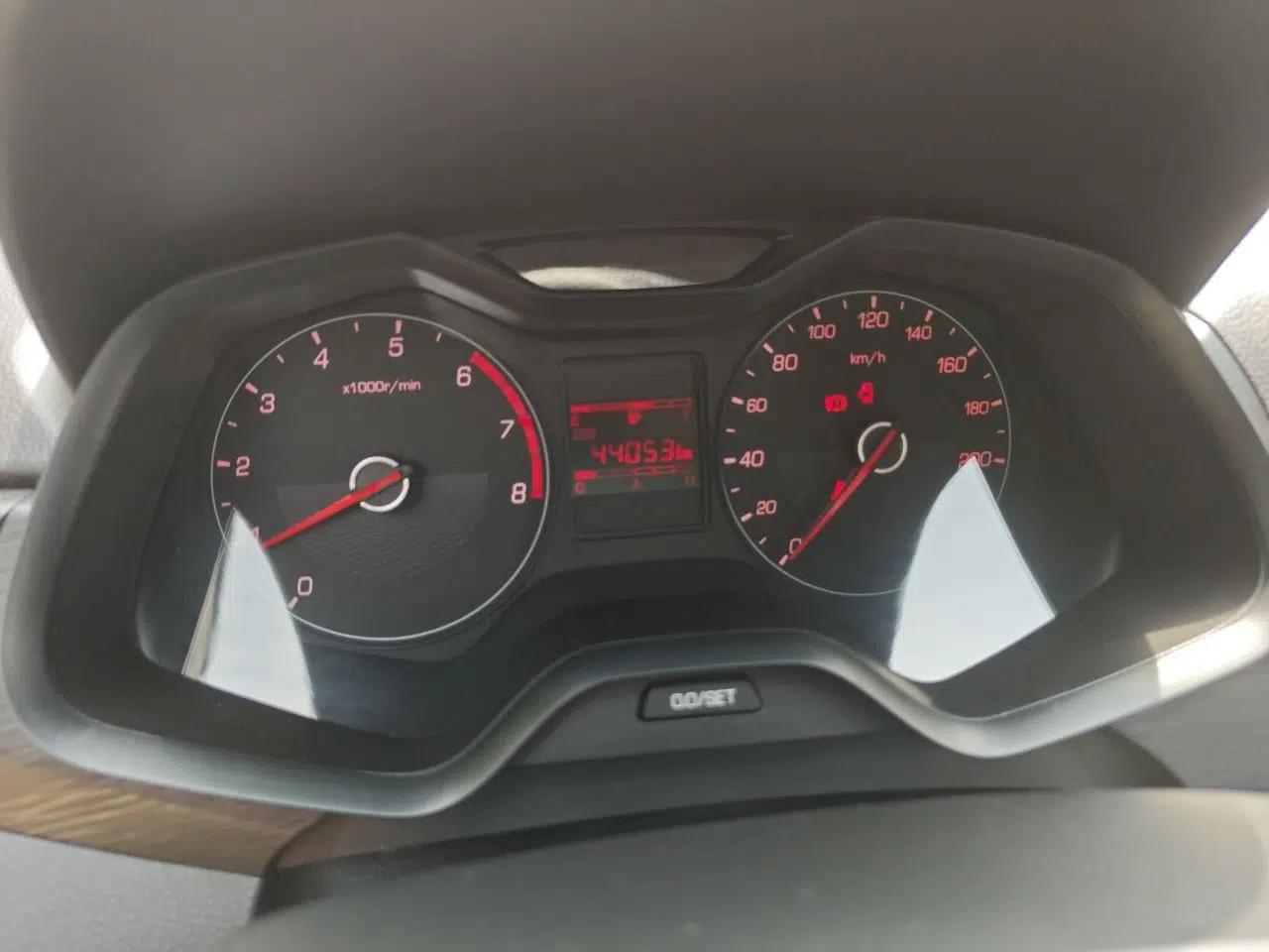 Baojun 310 2016 1.2L manual Comfort trim level — миниатюра 12