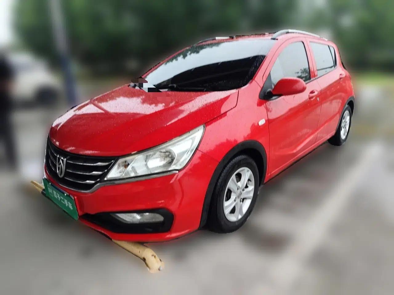 Baojun 310 2016 1.2L Manual Fashionable Edition — миниатюра 1