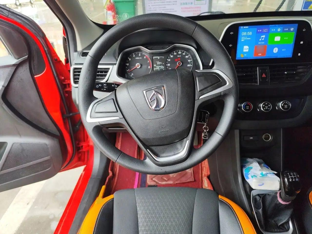 Baojun 310 2016 1.2L Manual Fashionable Edition — миниатюра 11