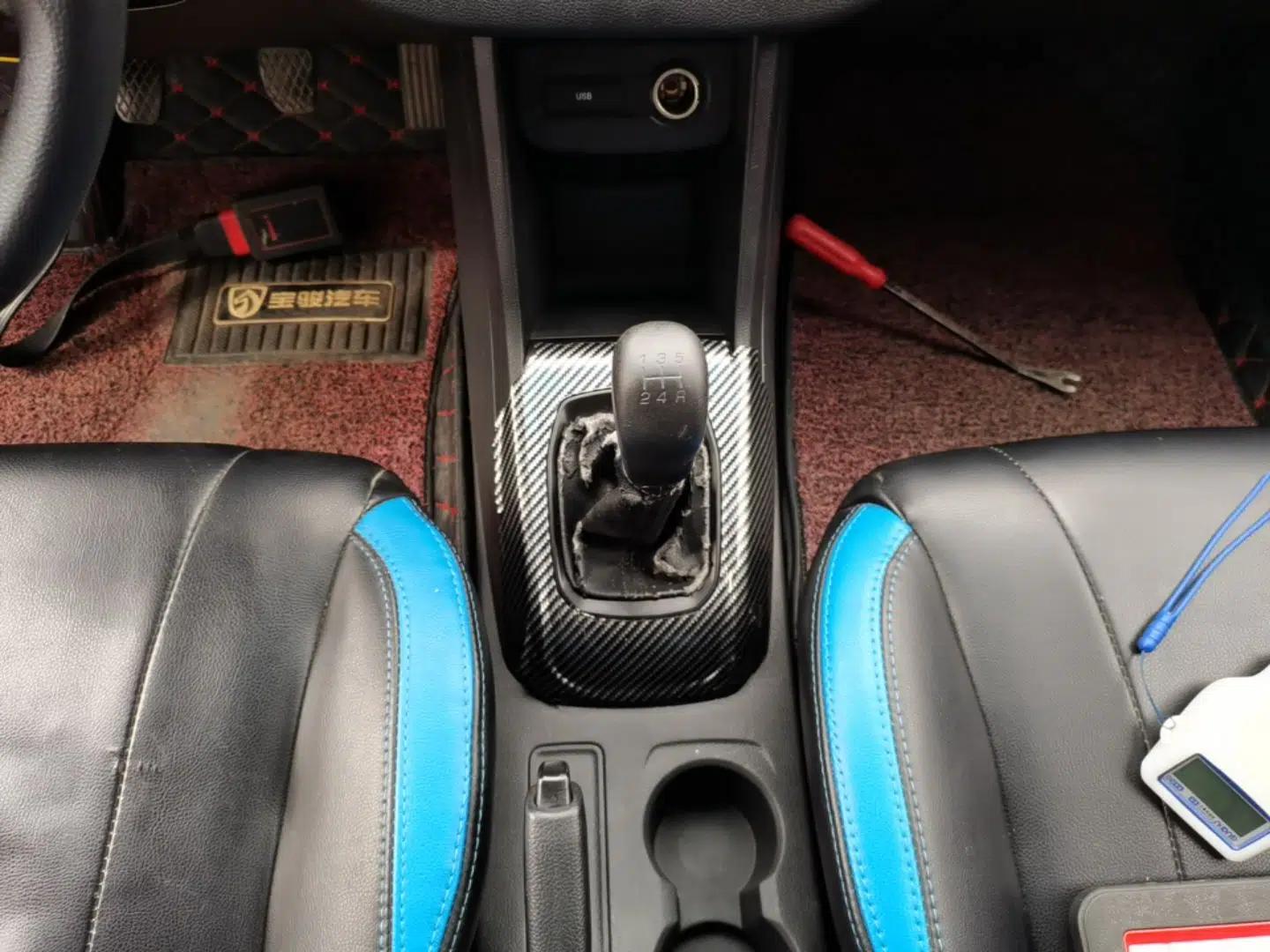 Baojun 310 2016 1.2L manual Comfort trim level — миниатюра 17