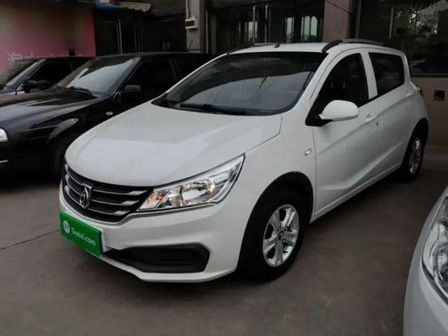 Baojun 310 2016 1.2L manual Comfort trim level
