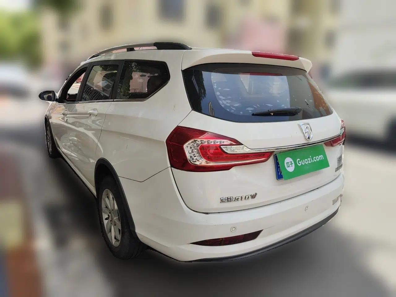 Baojun 310W 2017 1.5L Manual Fashion Edition China VI — миниатюра 4