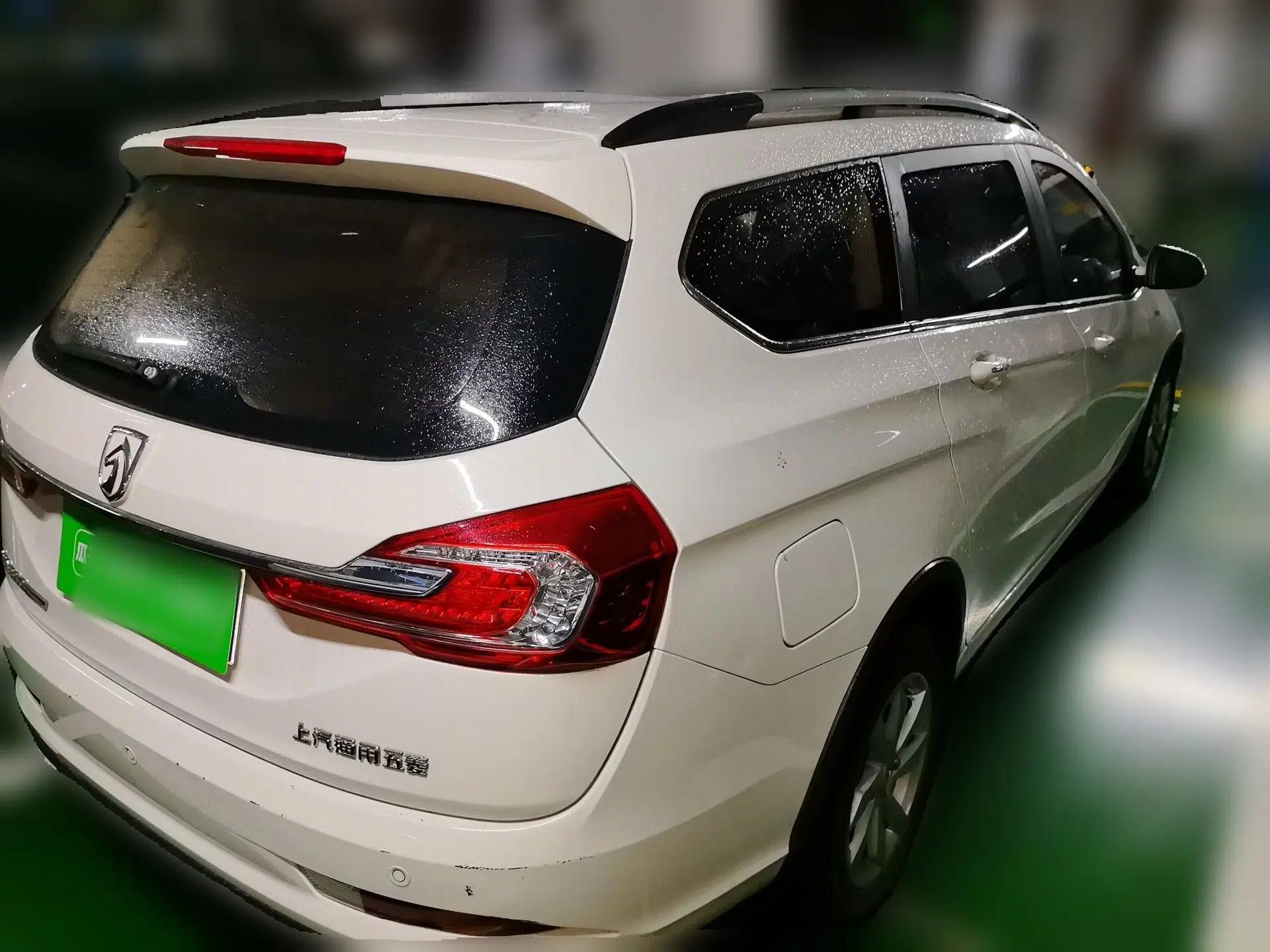 Baojun 310W 2017 1.5L Manual Fashion Model China V — миниатюра 6