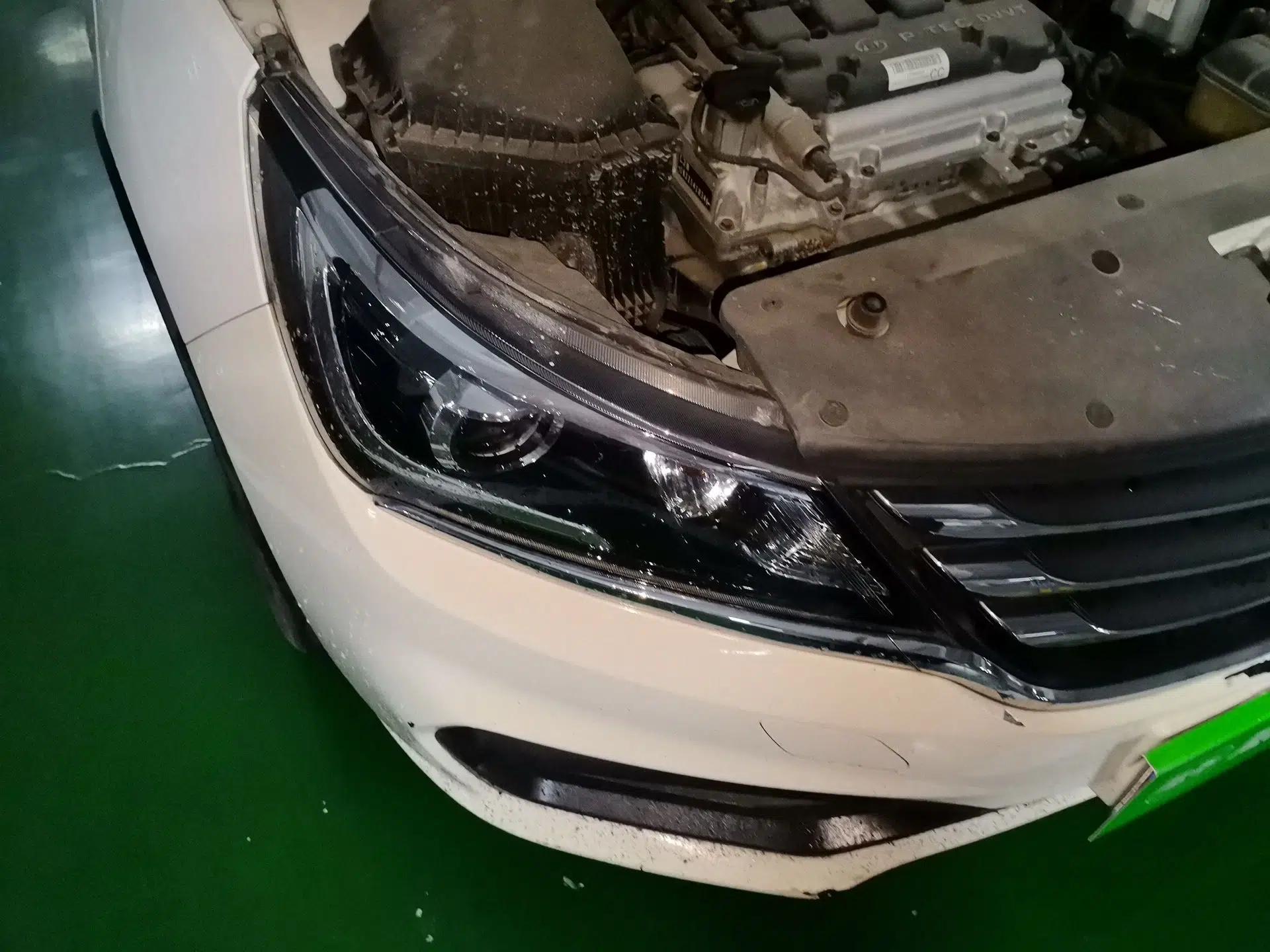 Baojun 310W 2017 1.5L Manual Fashion Model China V — миниатюра 7