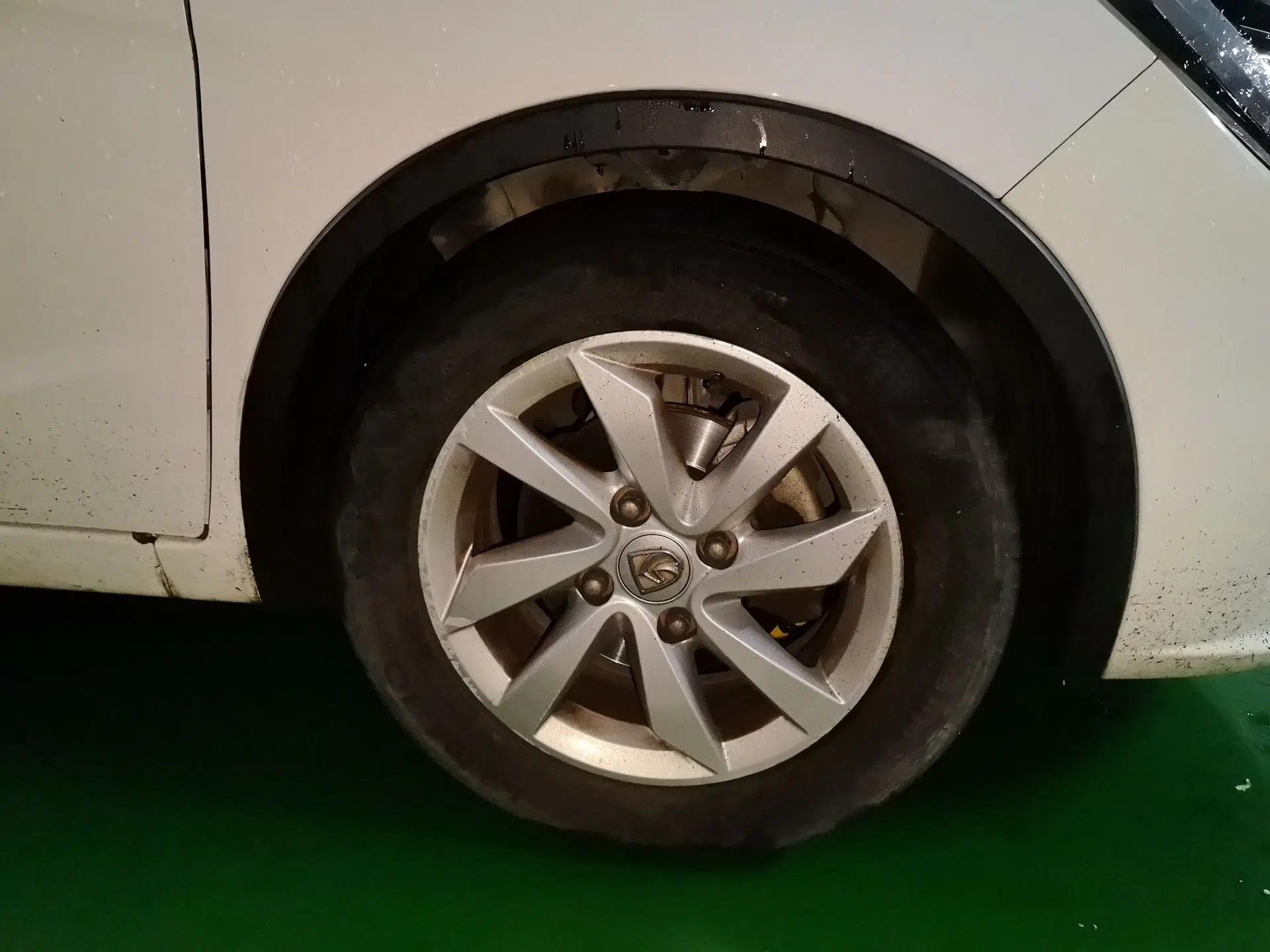 Baojun 310W 2017 1.5L Manual Fashion Model China V — миниатюра 8