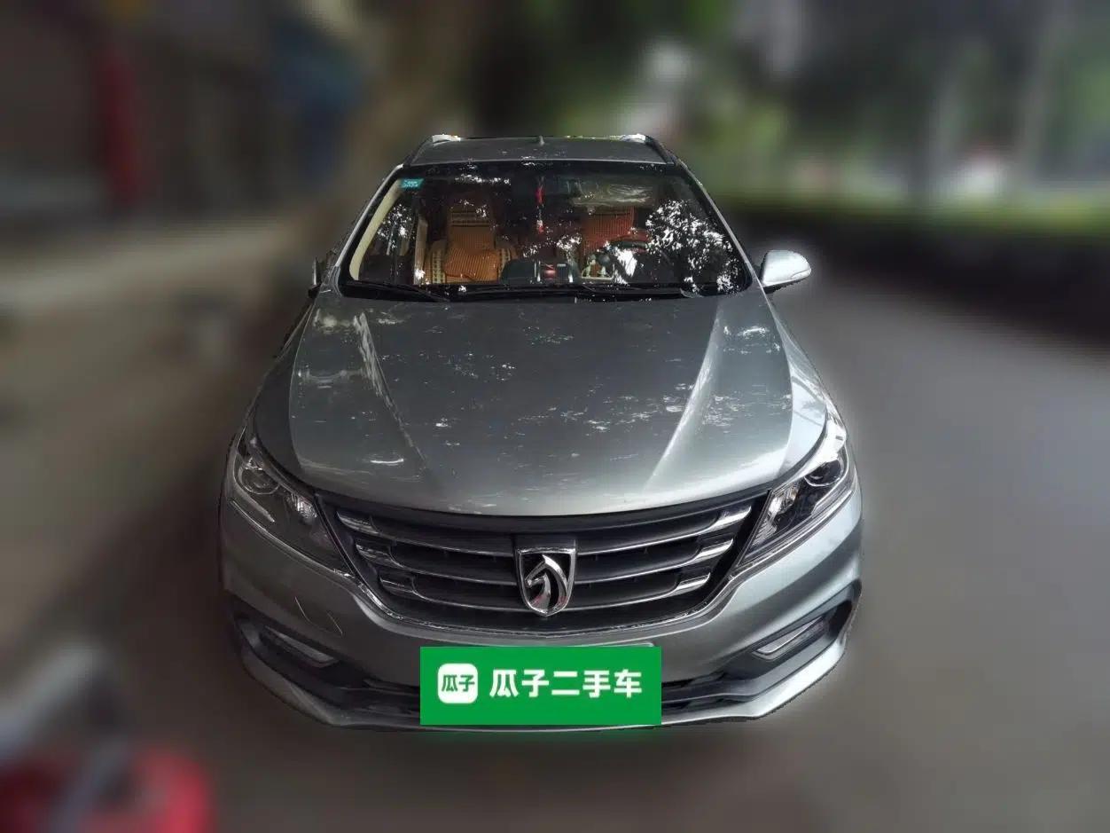 Baojun 310W 2017 1.5L Manual Fashion Model China V — миниатюра 2