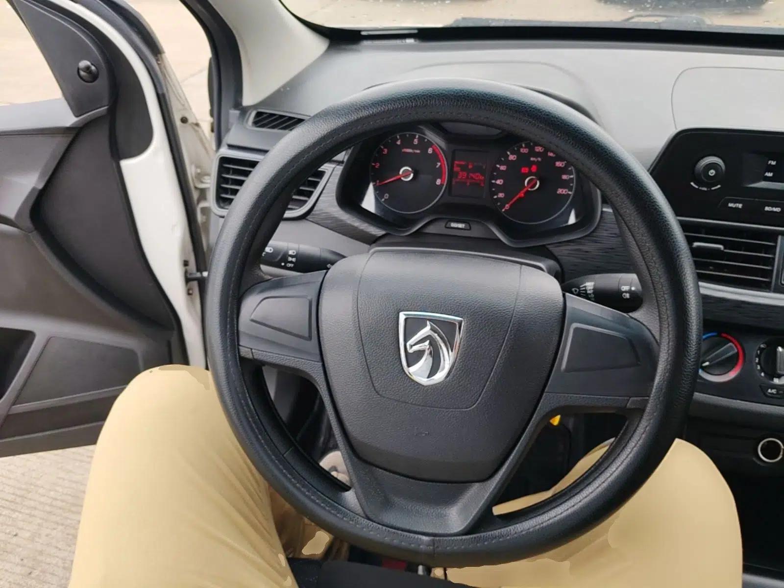 Baojun 310W 2017 1.2L Manual Value Edition China V — миниатюра 14
