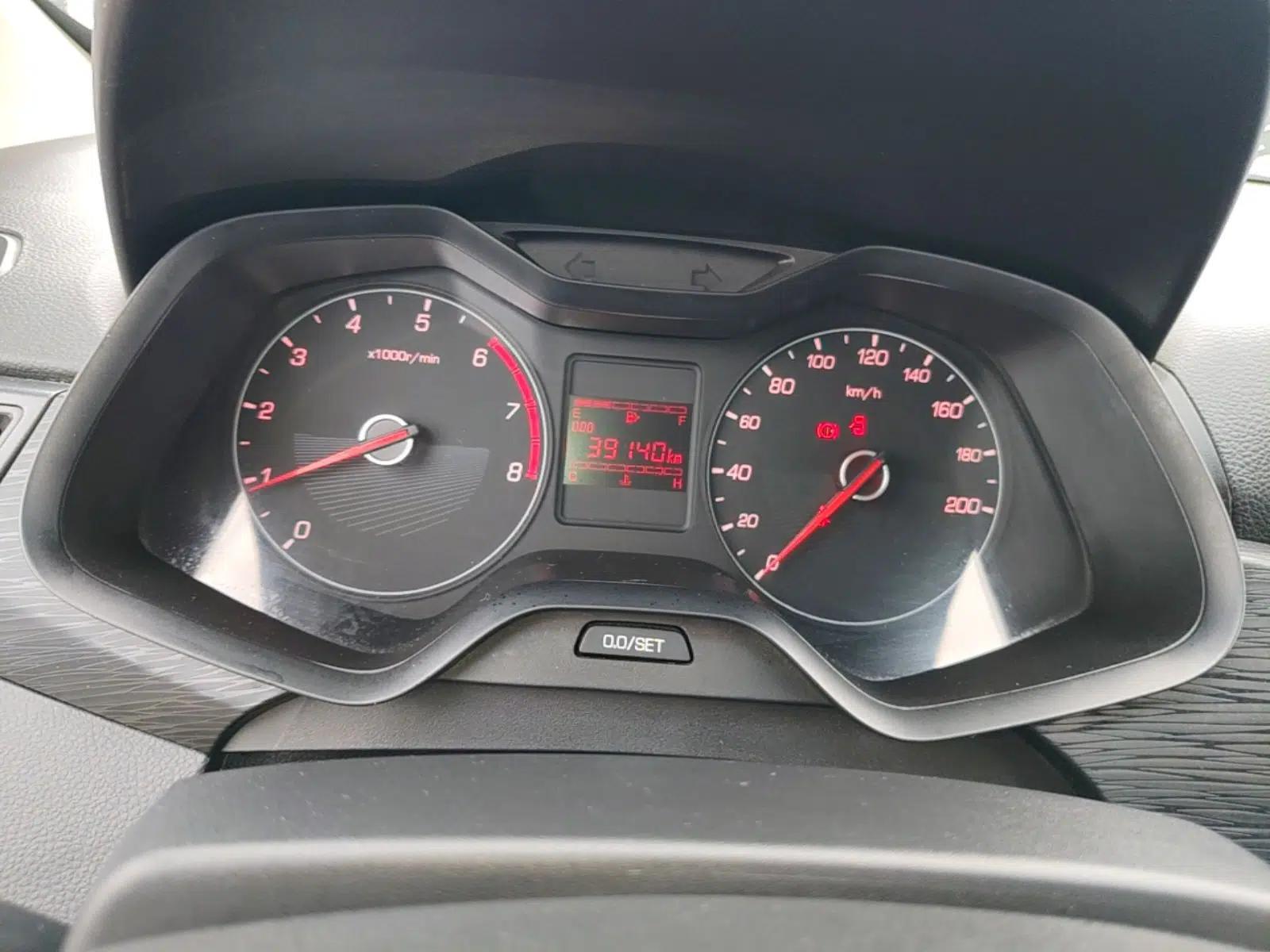 Baojun 310W 2017 1.2L Manual Value Edition China V — миниатюра 15