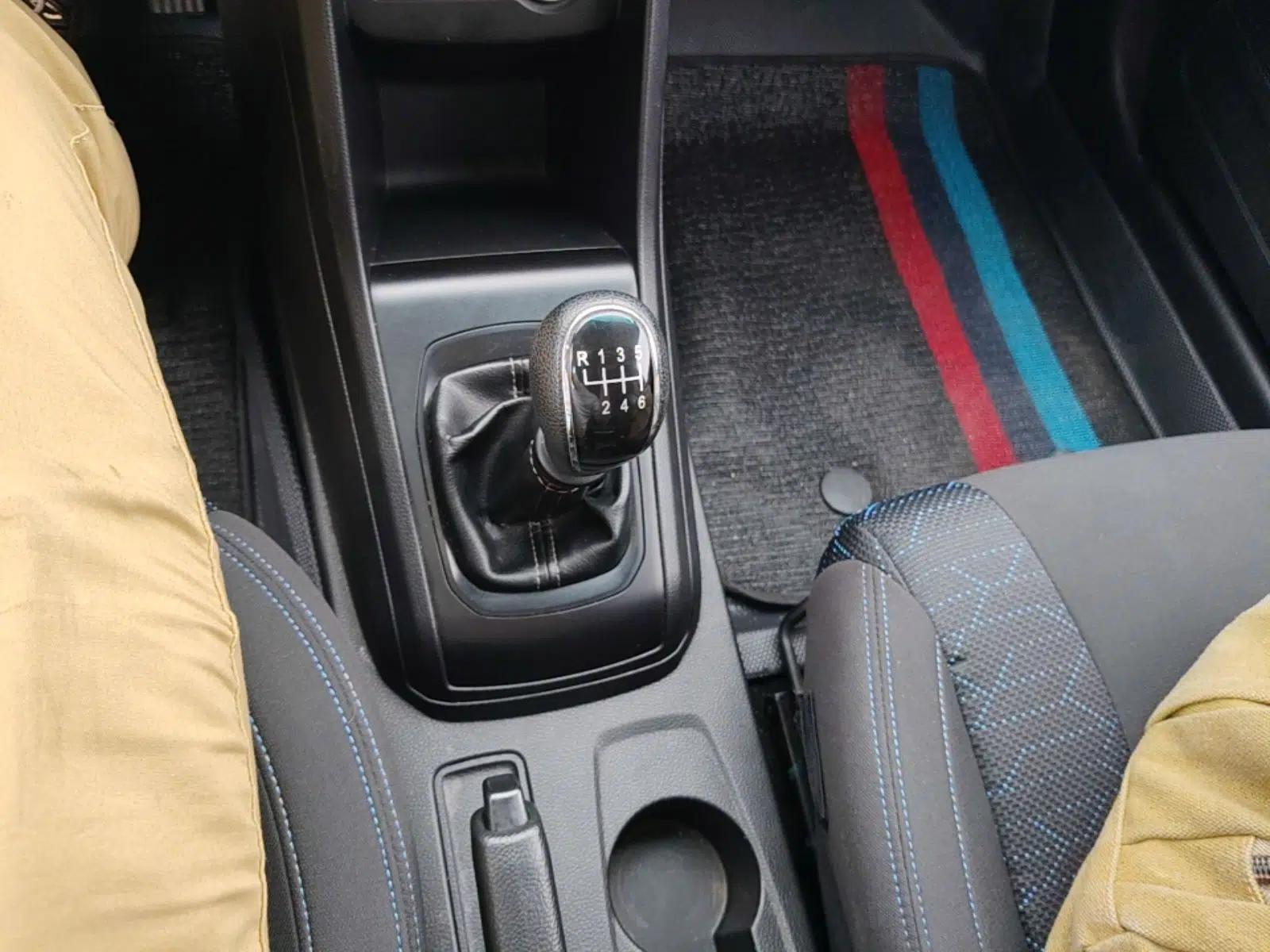 Baojun 310W 2017 1.2L Manual Value Edition China V — миниатюра 17