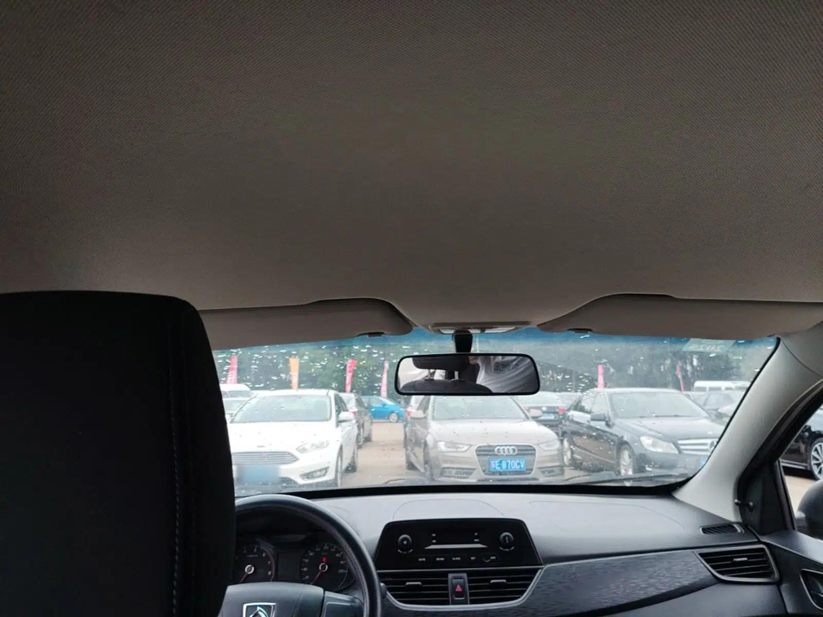 Baojun 310W 2017 1.2L Manual Value Edition China V — миниатюра 21