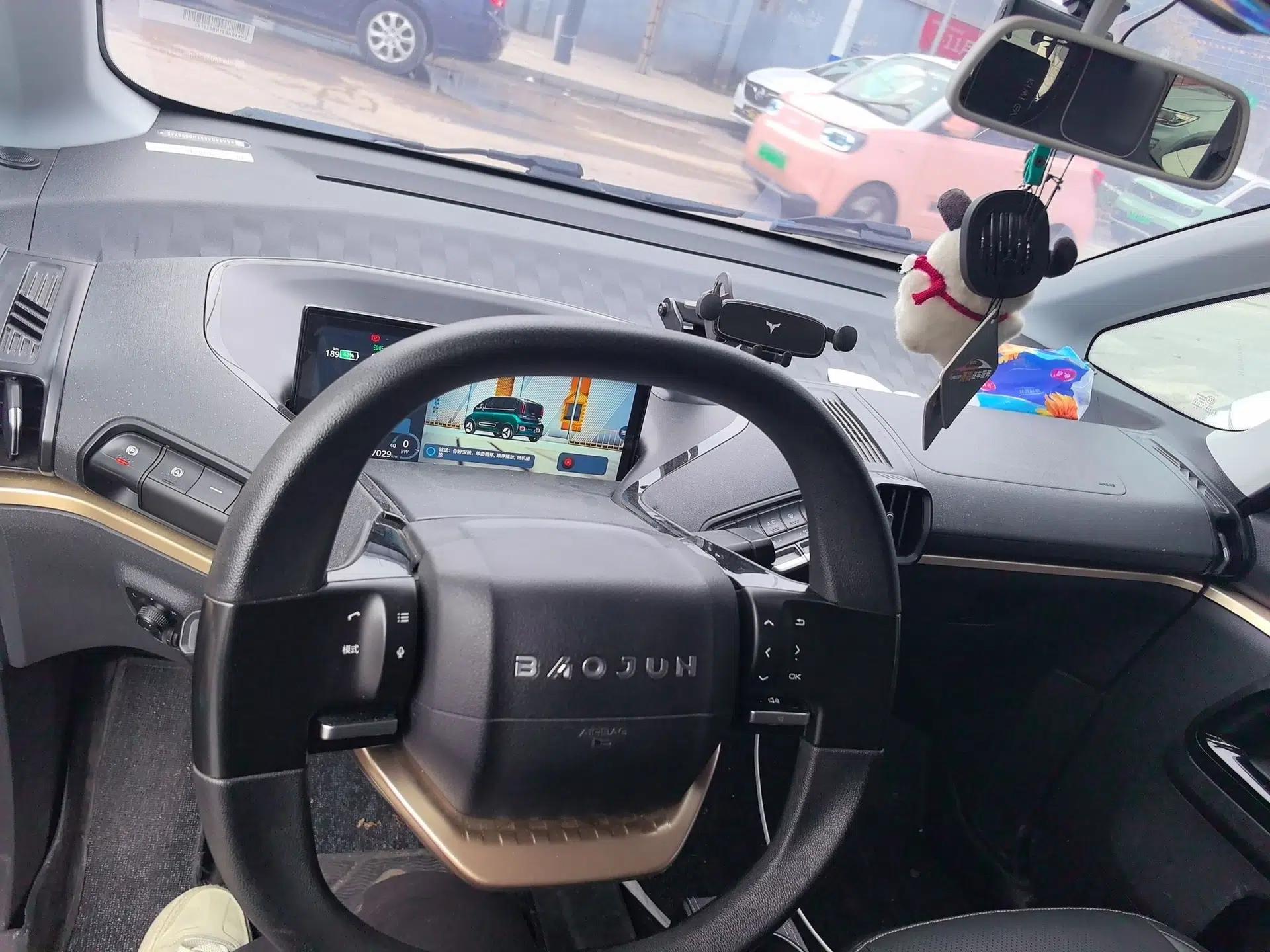 Baojun KiWi EV 2022 Artist Lite Edition Lithium Iron Phosphate — миниатюра 13