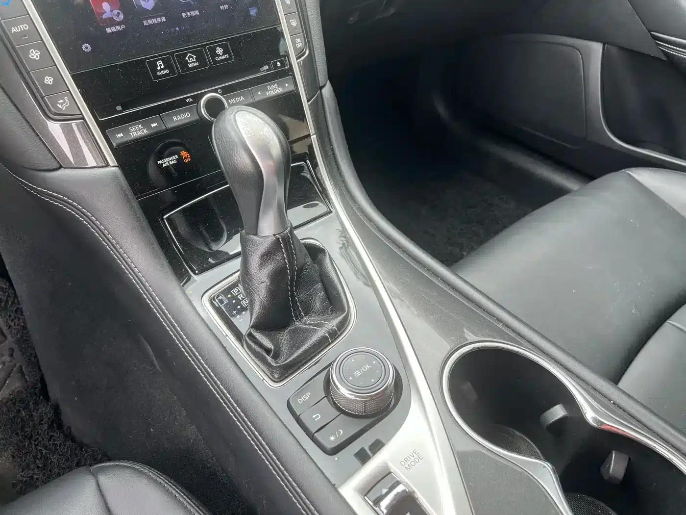 Infiniti Q50L 2015 2.0T Comfort Edition — миниатюра 9
