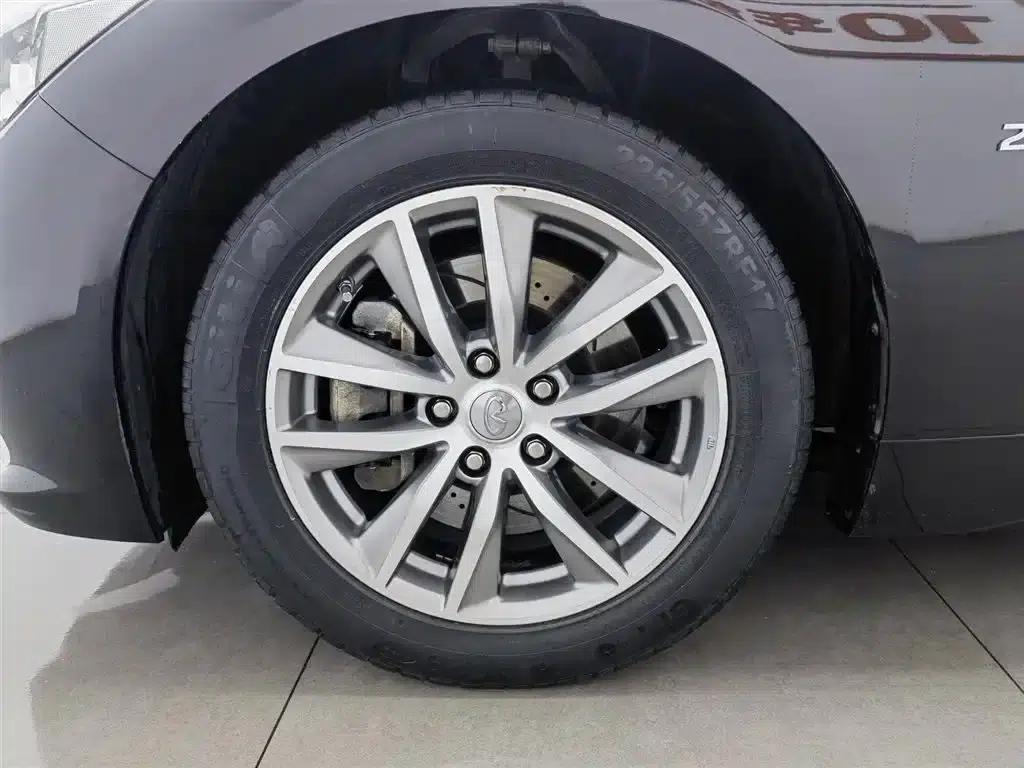 Infiniti Q50L 2015 2.0T Enjoy Edition — миниатюра 17