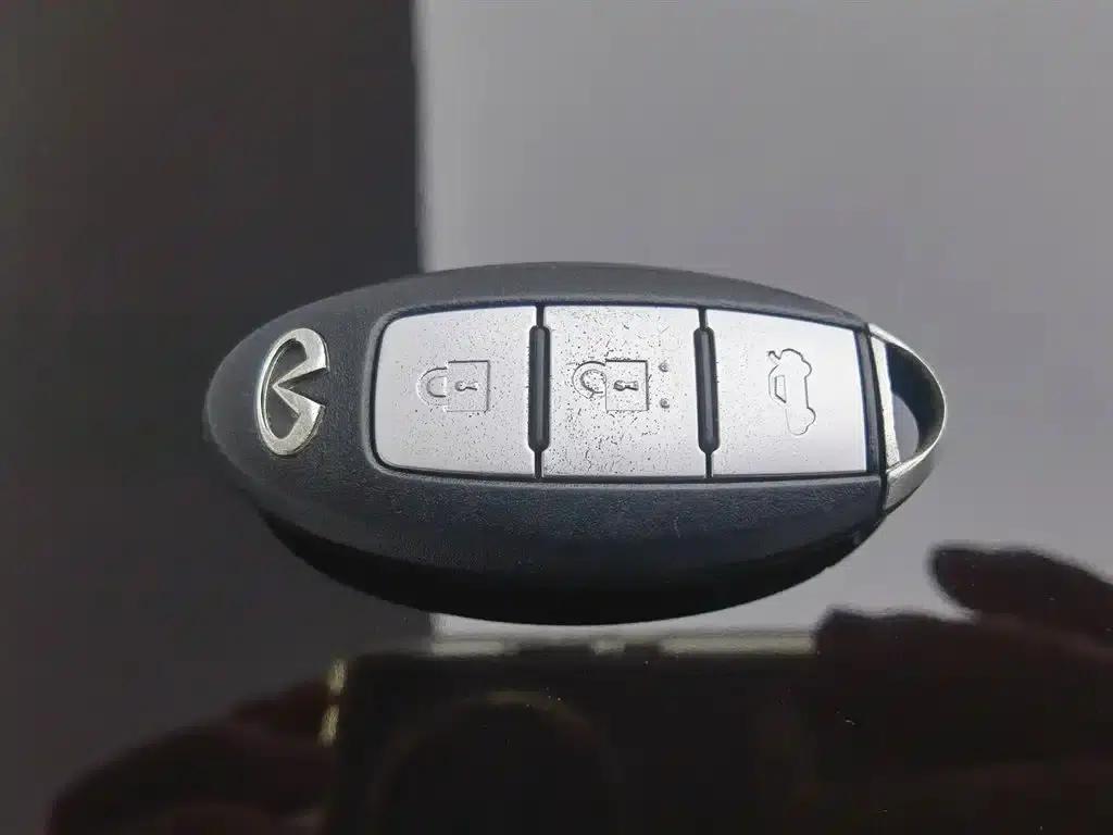 Infiniti Q50L 2015 2.0T Enjoy Edition — миниатюра 19