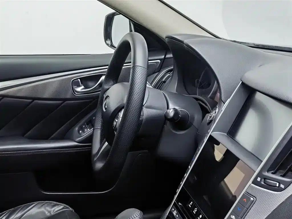 Infiniti Q50L 2015 2.0T Enjoy Edition — миниатюра 22
