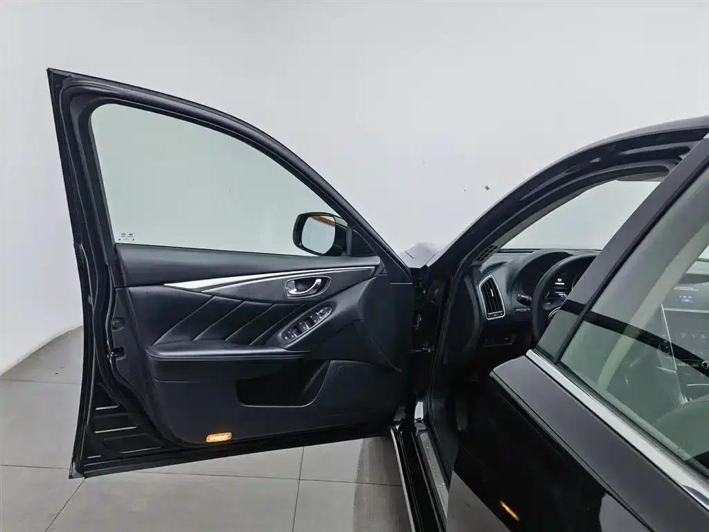 Infiniti Q50L 2015 2.0T Enjoy Edition — миниатюра 8