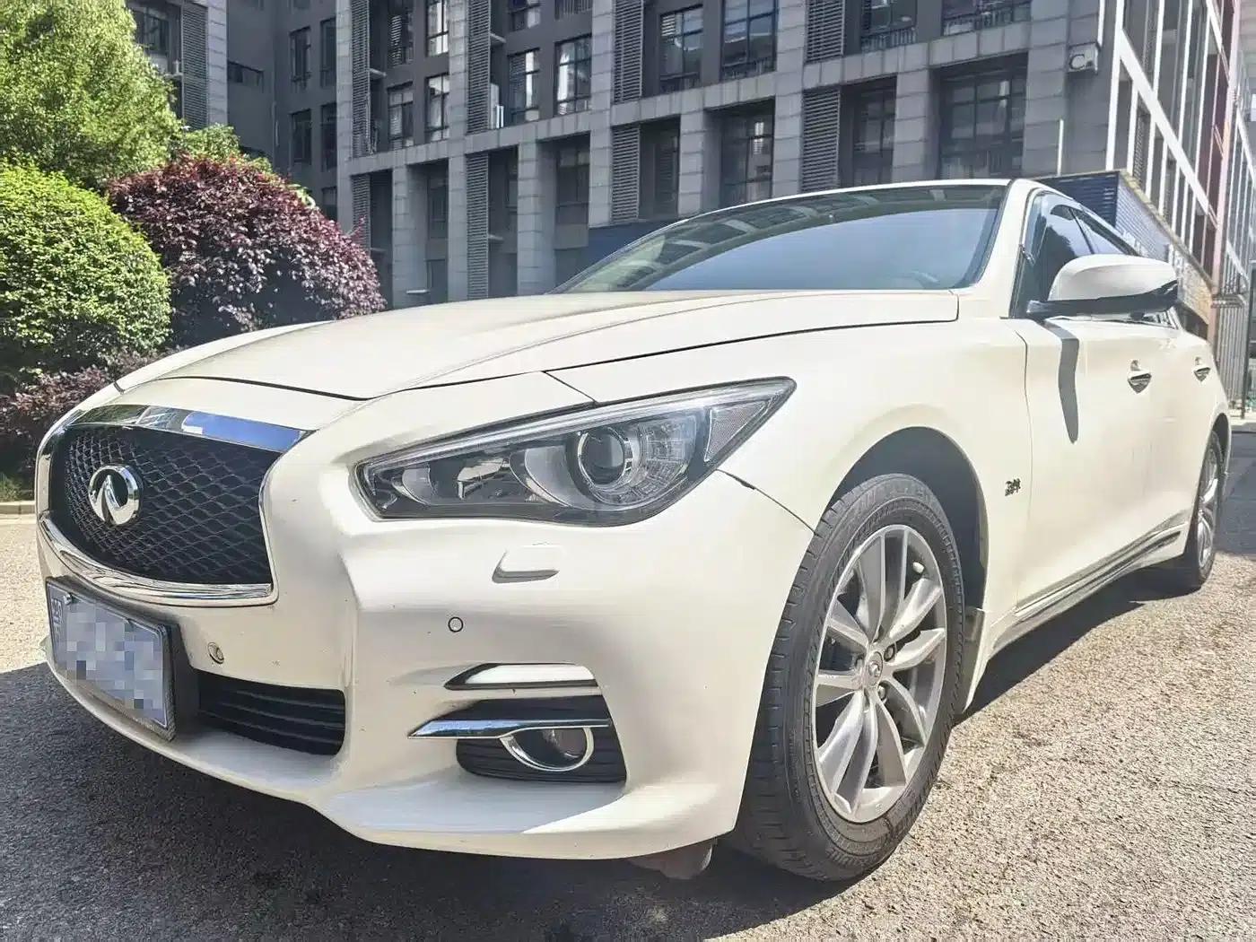 Infiniti Q50L 2015 2.0T Enjoy Edition — миниатюра 1