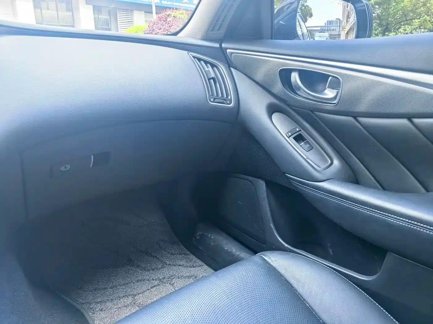 Infiniti Q50L 2015 2.0T Enjoy Edition — миниатюра 13