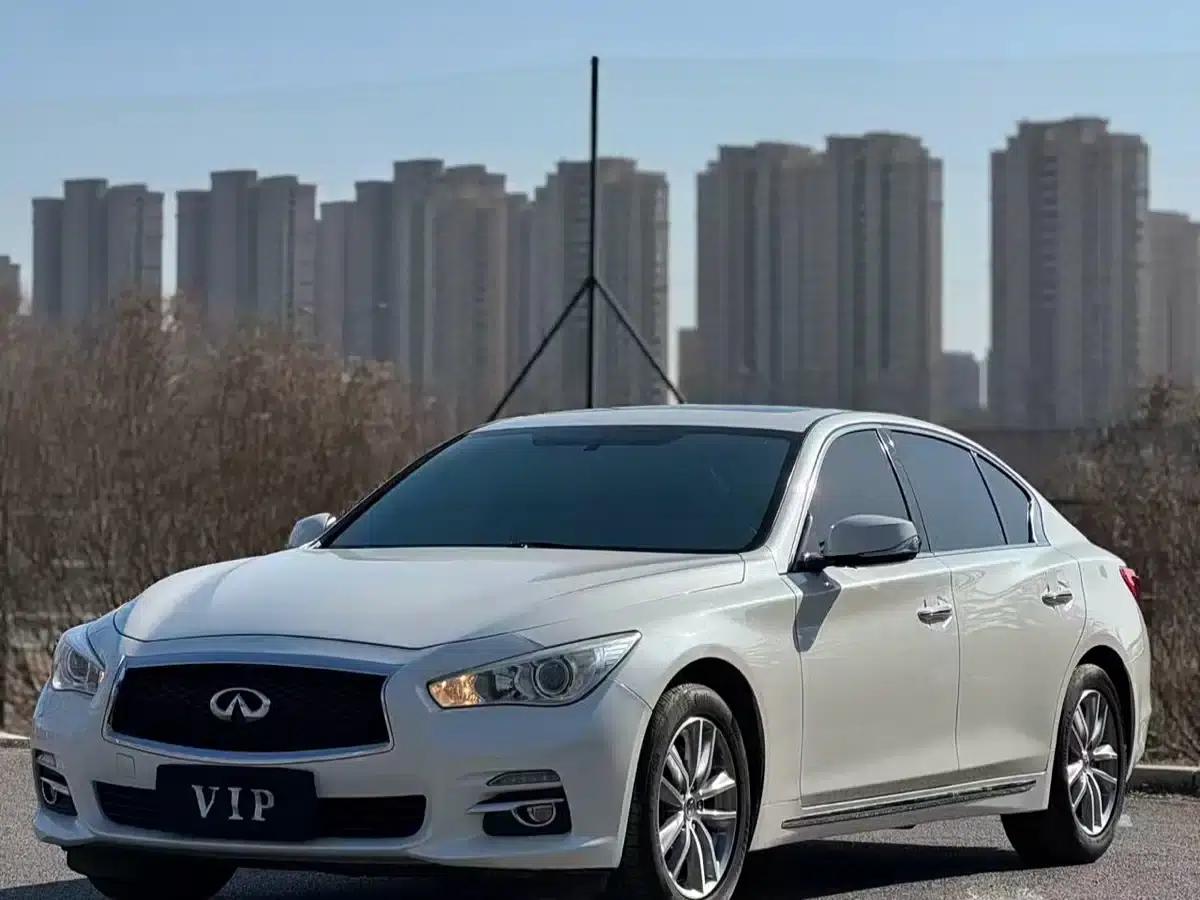Infiniti Q50L 2016 2.0T Comfort Edition — миниатюра 3