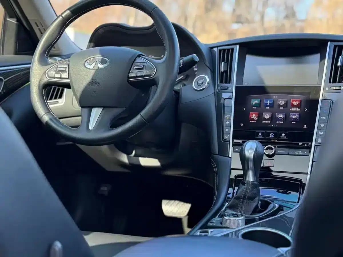Infiniti Q50L 2016 2.0T Comfort Edition — миниатюра 6