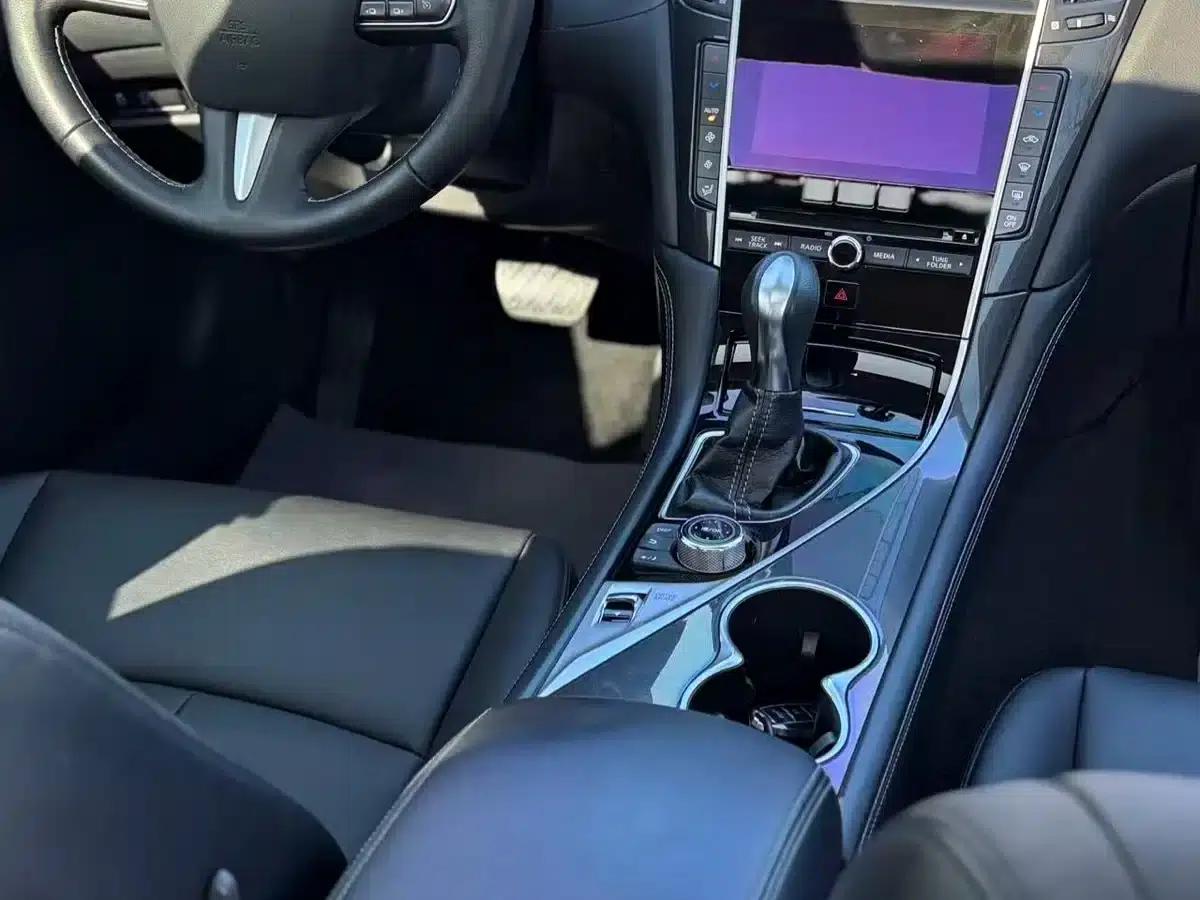 Infiniti Q50L 2016 2.0T Comfort Edition — миниатюра 7