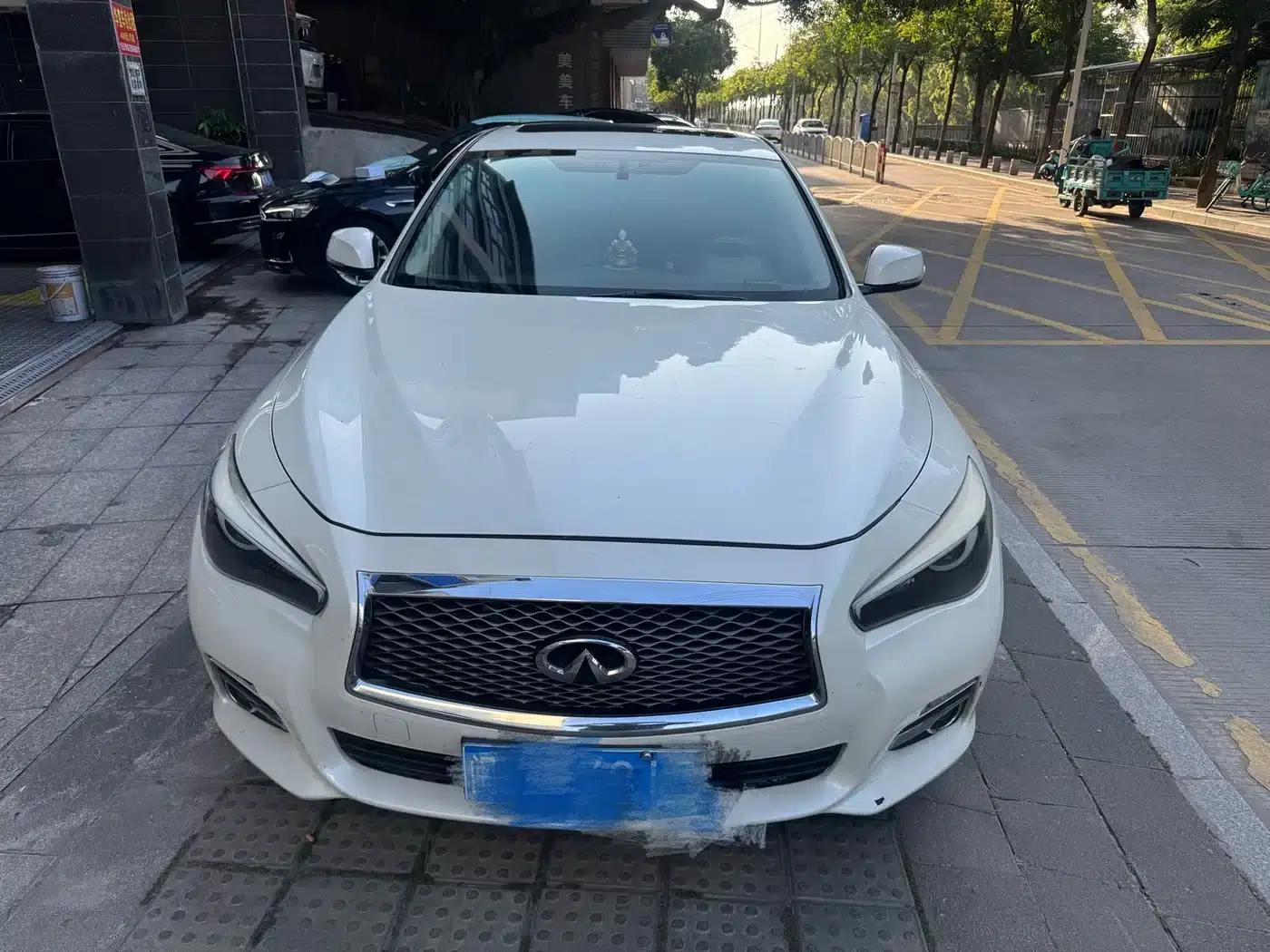 Infiniti Q50L 2015 2.0T Comfort Edition — миниатюра 2
