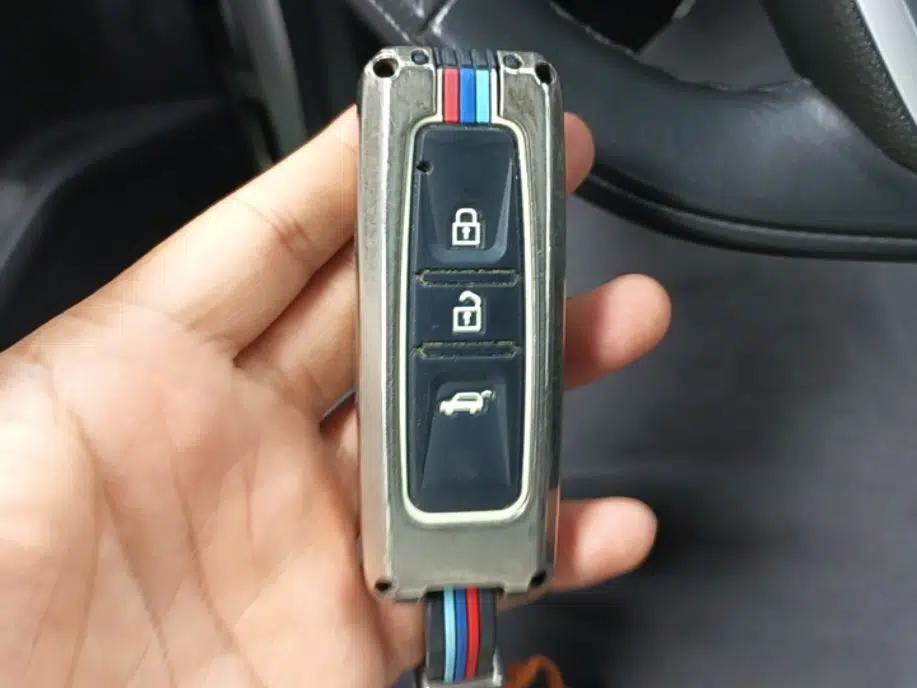 Baojun 530 2021 Global Car Anniversary Edition 1.5T CVT Prestige Connected Model 7 Seats — миниатюра 12
